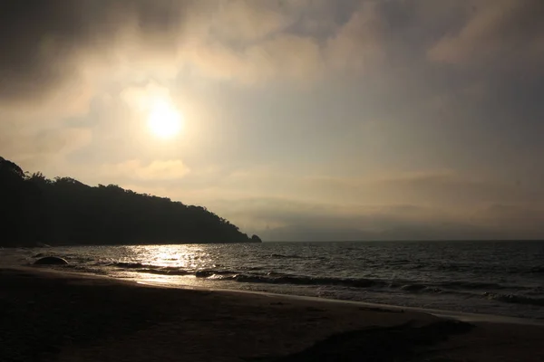 Praia de Laranjeiras, Balnear io Cambori, Santa Catarina, Brezilya.