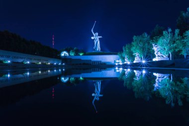 Volgograd, Rusya Federasyonu - 11 Temmuz 2018: Anavatan çağrılarda Volgograd, Stalingrad savaş dünya, anma karmaşık bir kadında en yüksek heykeli Mamayev Kurgan adlı heykel görüntüleyin