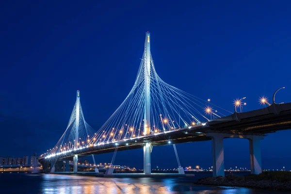 Neva Nehri Ağzına Güneş Battıktan Sonra Mavi Saat Içinde Daire — Stok fotoğraf