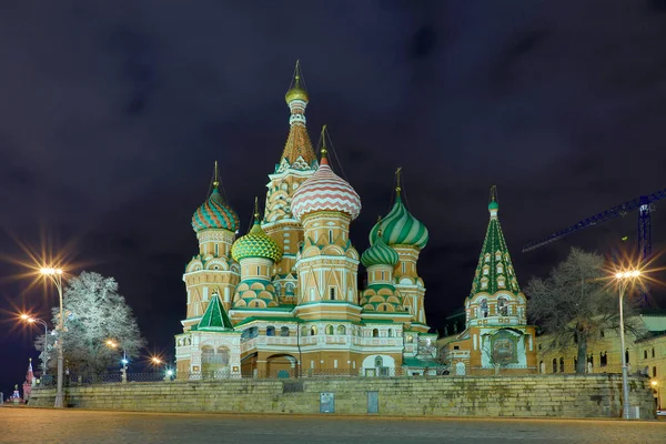 Widok Oświetlonej Katedrze Vasily Błogosławionego Moskwie Rosja Placu Czerwonym Pobliżu — Zdjęcie stockowe