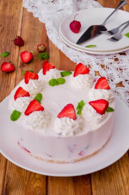 Çilek no bake cheesecake