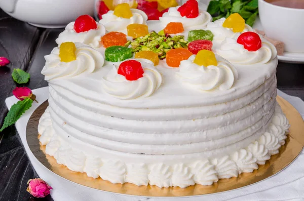 Siciliaanse Cassata Cake Met Pistachenoten Gekonfijte Vruchten Chocolade — Stockfoto