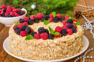 Festival Napoleon kek Çikolata custard ve meyveleri üst Noel ve yeni yıl için