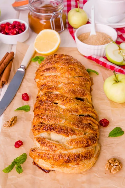 Apple Pie Dried Cherries Walnuts Lemon Zest Cinnamon White Wooden — Stock Photo, Image