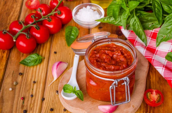 Salsa Marinara Salsa Tomate Italiana Tradicional Con Hierbas Aceite Oliva — Foto de Stock