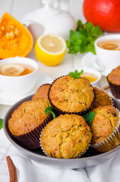 Magdalenas Calabaza Especiadas Con Nueces Arándanos — Foto de Stock