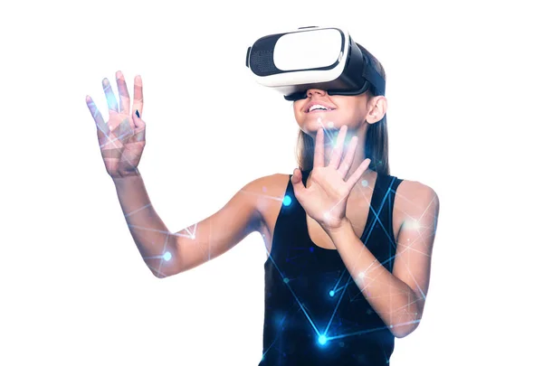 Mujer Joven Con Auriculares Realidad Virtual Mirando Cámara Aislada Sobre —  Fotos de Stock