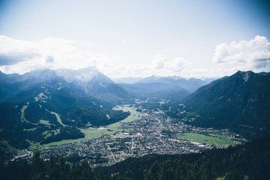 Masturbasyon yapmak garmisch-partenkirchen bavaria, Almanya için göster