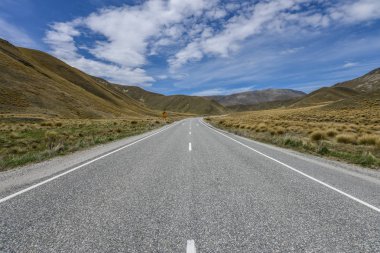 Yol çizgi Lindis seferde Yeni Zelanda