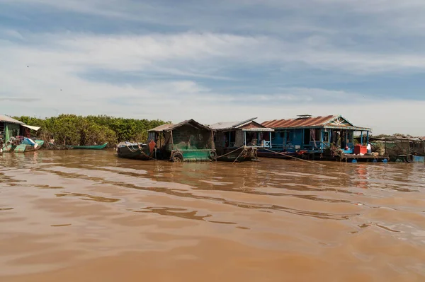 Pueblo Flotante Lago Tonle Sap — Foto de Stock