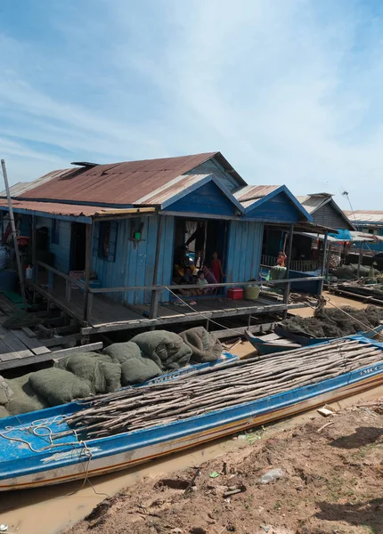 Pilotes Barcos Redes Pesca Lago Tonle Sap — Foto de Stock