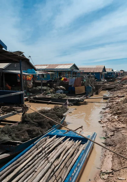 Pilotes Barcos Redes Pesca Lago Tonle Sap — Foto de Stock