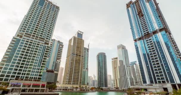 Time-lapse before sunset with buildings and canal view — Stock Video