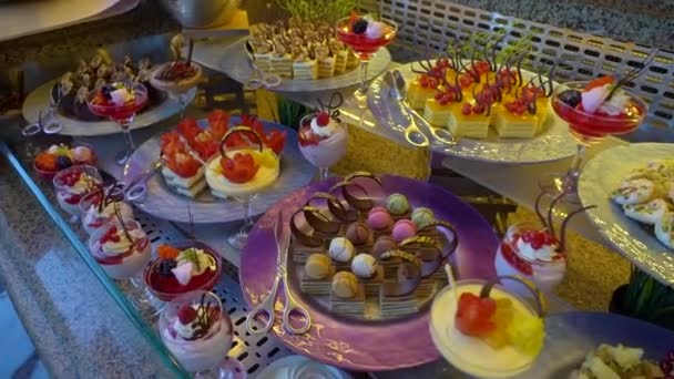 Desserts in the buffet — Stock Video