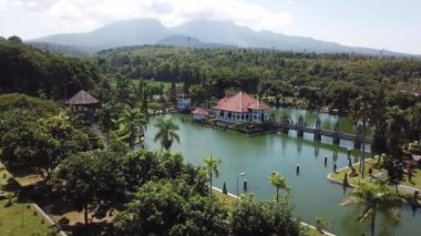 Bali Ujung Su Sarayı