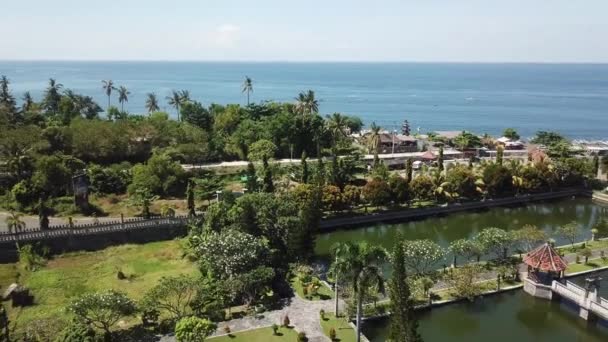 Bali famoso palacio — Vídeos de Stock