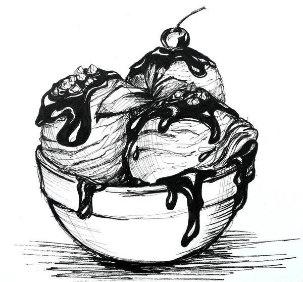 Dibujo a mano de tinta ilustración de helado con chocolate y bayas — Foto de Stock