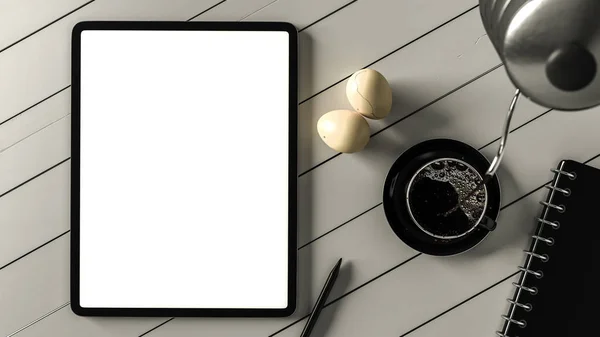 Макет Планшета Черным Кофе Двумя Яйцами Блокнотом Винтажный Стиль Рендеринг — стоковое фото