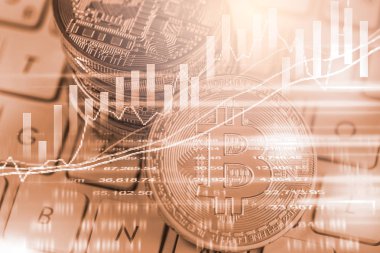 Modern bir takas yöntemi. Bitcoin küresel ekonomi piyasasında uygun bir ödemedir. Sanal dijital para birimi ve finansal yatırım ticaret kavramı. Altın bitcoin arka planına sahip soyut kripto para birimi.