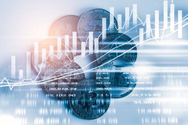 Modern bir takas yöntemi. Bitcoin küresel ekonomi piyasasında uygun bir ödemedir. Sanal dijital para birimi ve finansal yatırım ticaret kavramı. Altın bitcoin arka planına sahip soyut kripto para birimi.