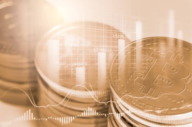 Modern bir takas yöntemi. Bitcoin küresel ekonomi piyasasında uygun bir ödemedir. Sanal dijital para birimi ve finansal yatırım ticaret kavramı. Altın bitcoin arka planına sahip soyut kripto para birimi.