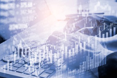 Modern bir takas yöntemi. Bitcoin küresel ekonomi piyasasında uygun bir ödemedir. Sanal dijital para birimi ve finansal yatırım ticaret kavramı. Altın bitcoin arka planına sahip soyut kripto para birimi.