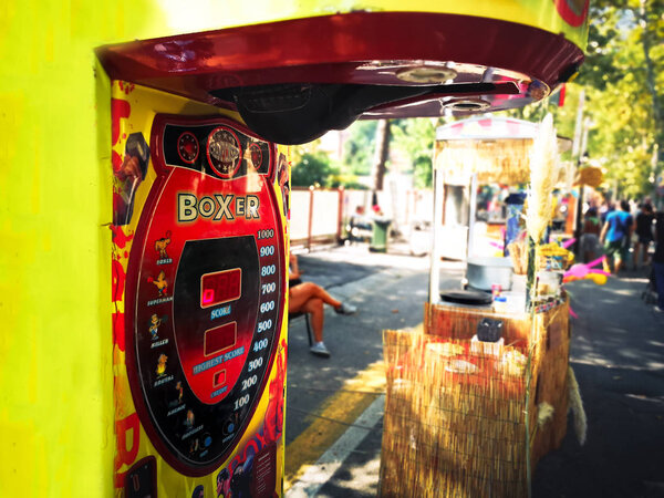 пунш бокс скорость сумка аркада пунш мяч машина уличная ярмарка Луна парк
