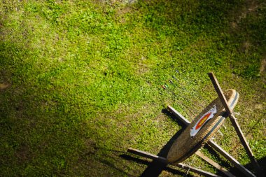 hedef çim üstten görünüm okçuluk yarışması arka plan yeşil