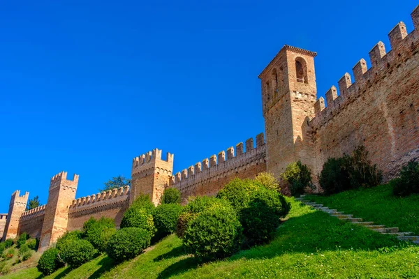 城堡墙壁背景 copyspace-Gradara-佩萨罗-意大利 — 图库照片