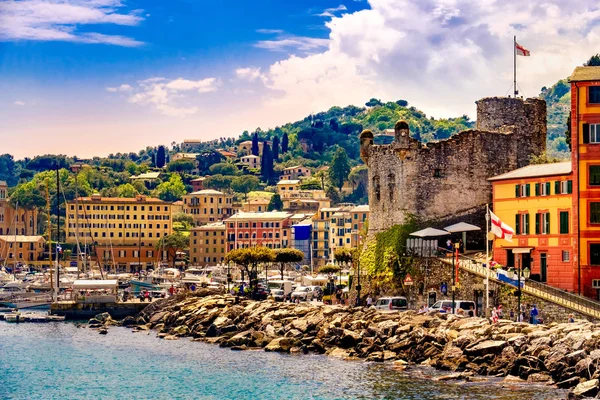 イタリアン ・ リヴィエラ風景サンタ ・ マルゲリータ ・ リグレ城イタリア — ストック写真