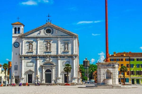 Catedral de Palmanova - Província de Udine - Região Friuli Venezia Giulia - Itália — Fotografia de Stock