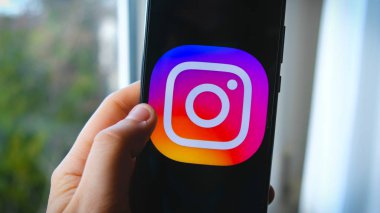 el smartphone Instagram app simgesi kullanın 