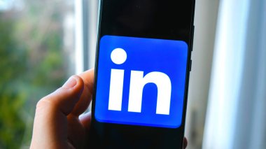 Linkedin uygulaması akıllı telefonu ver