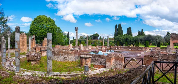 Tivoli-Villa Adriana of Hadrians Villa-Rome-Lazio Landmark-Italië panoramische horizontale — Stockfoto