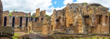 Grand Thermae veya Grandi Terme Villa Adriana veya Hadrians Villa Tivoli Unesco arkeolojik site - Roma - Lazio - İtalya