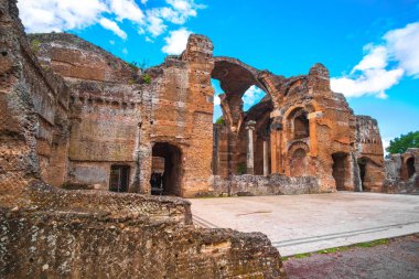Tivoli Hadrian s Villa - Roma yakınlarındaki - İtalya'da arkeolojik dönüm noktası 