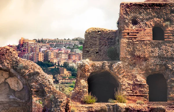 Italiaanse Archeologie Cityscape van Tivoli stad in Rome-Lazio-Italië — Stockfoto