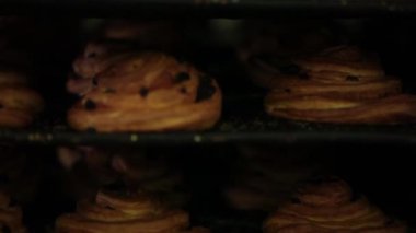 Taze şekerlemeler ile fırında