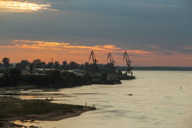 Nehir limanı. Sibirya nehir OB şehir Novosibirsk