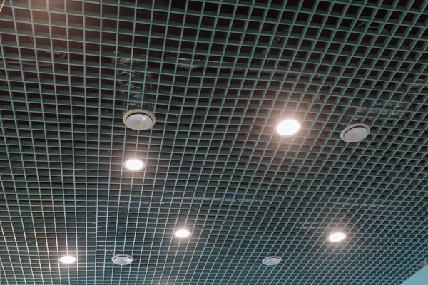 Design of the ceiling in the shopping center.