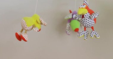 bebek mavi Elle dikilmiş hayvanla mobil