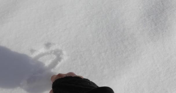 Hand drawing year numbers snow — Stock Video