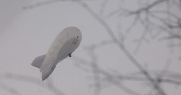 蓝天中的齐柏林飞艇 — 图库视频影像