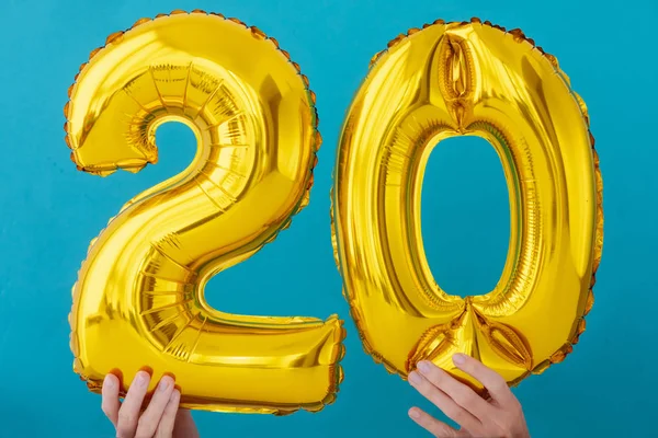 Aranyfólia szám 20 ünneplő léggömb — Stock Fotó