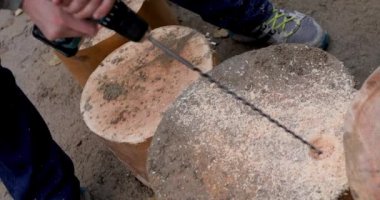 Kişi sondaj atlama kütüğü