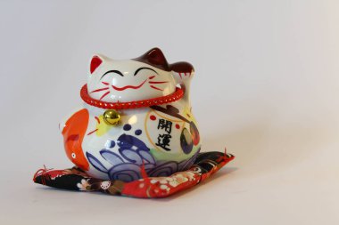 Maneki Neko - Japon sıcak kedi