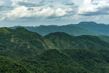 Tayland'da dağ manzarası