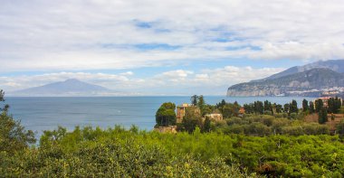 Sorrento, İtalya - 7 Mart 2018: Sorrento gözlem güverte görünümünden