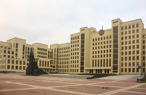 Minsk November 2017 Building Government House Monument Lenin Minsk Belarus — Stock Photo, Image