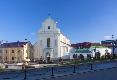 Minsk - 17 Kasım 2017. St Joseph Kilisesi Minsk, Beyaz Rusya. Şimdi bilimsel ve teknik belgelerinin bulunduğu arşiv ve arşiv edebiyat ve Sanat Beyaz Rusya'nın eski bir kilise olduğunu